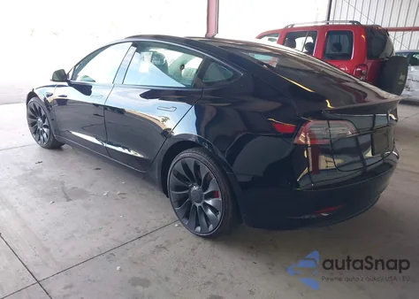 2021 Tesla Model 3 Performance Dual Motor All-Wheel Drive z USA, uszkodzony, nr VIN 5YJ3E1EC2MF093067
